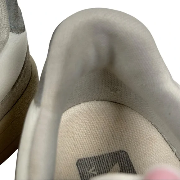 Veja V10 Women's Sz US 7 Sneakers‎ in White & Gray - Picture 5 of 13